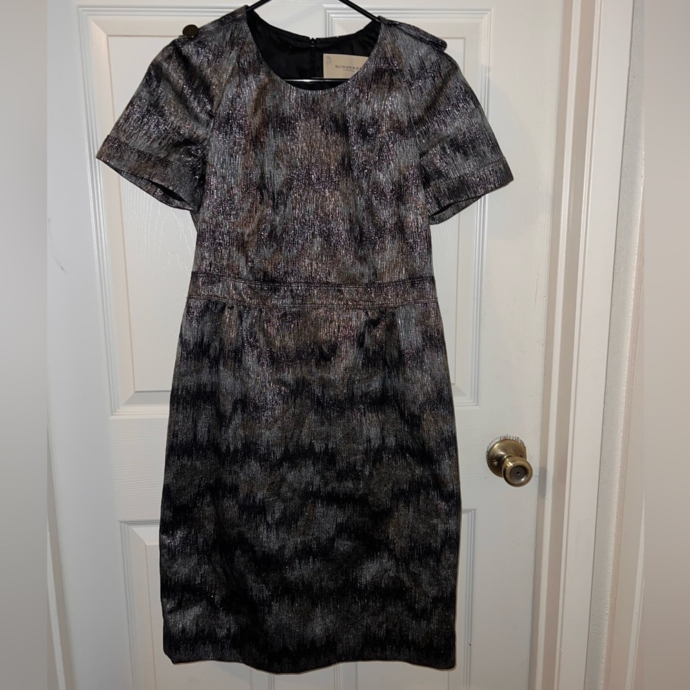 Women’s Burberry Metallic Printed Short Sleeve Mid Length Dress Silver Size 8